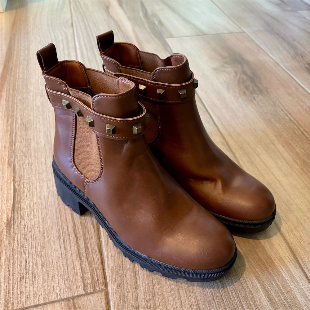 Forever Women's Tan Studded Ankle Booties Size 10 Casual